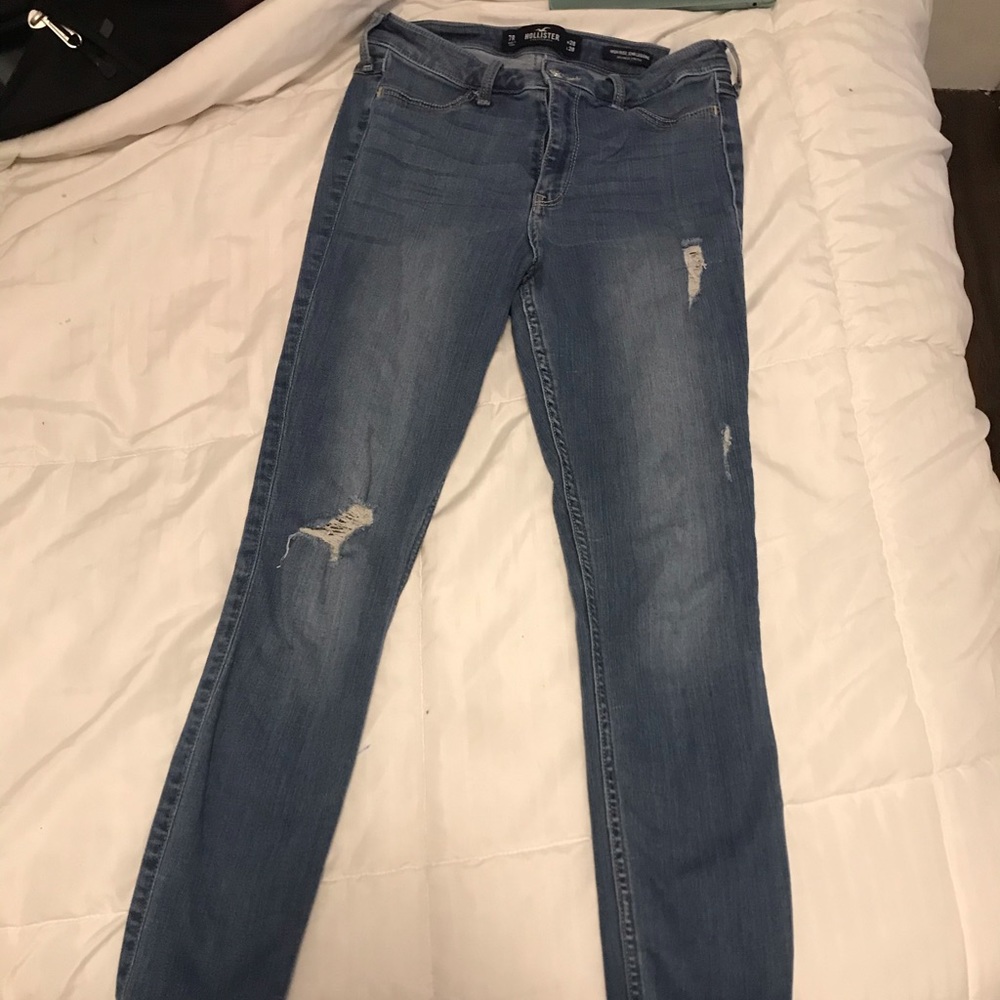 Hollister high waisted jean leggings.